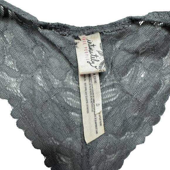 INTIMATELY FREE PEOPLE Gray Lace Bralette Size Small Racerback Unlined Wireless - Picture 3 of 4